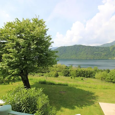 Orta Hébergement de vacances Pettenasco